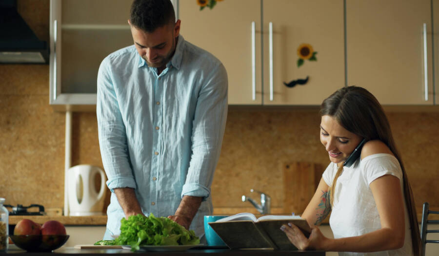 Escuchar para cocinar con seguridad